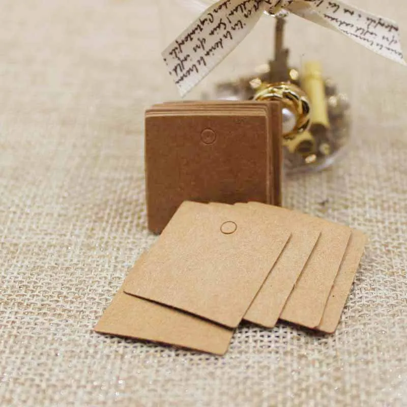 100pcs 2.5*2.5cm Small Size sq - Kraft Hang Tag recensione e prezzo