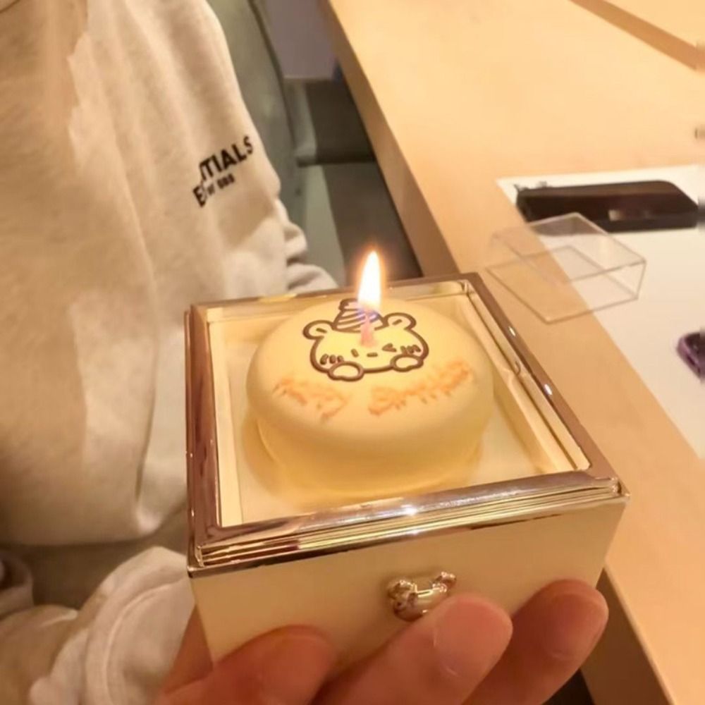 Automatic Flip Bear Flip Ring  - Candle Surprise recensione e prezzo